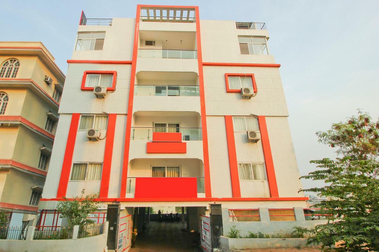 Hotel Oyo Flagship 463 Banjara Hills Hyderabad Esterno foto