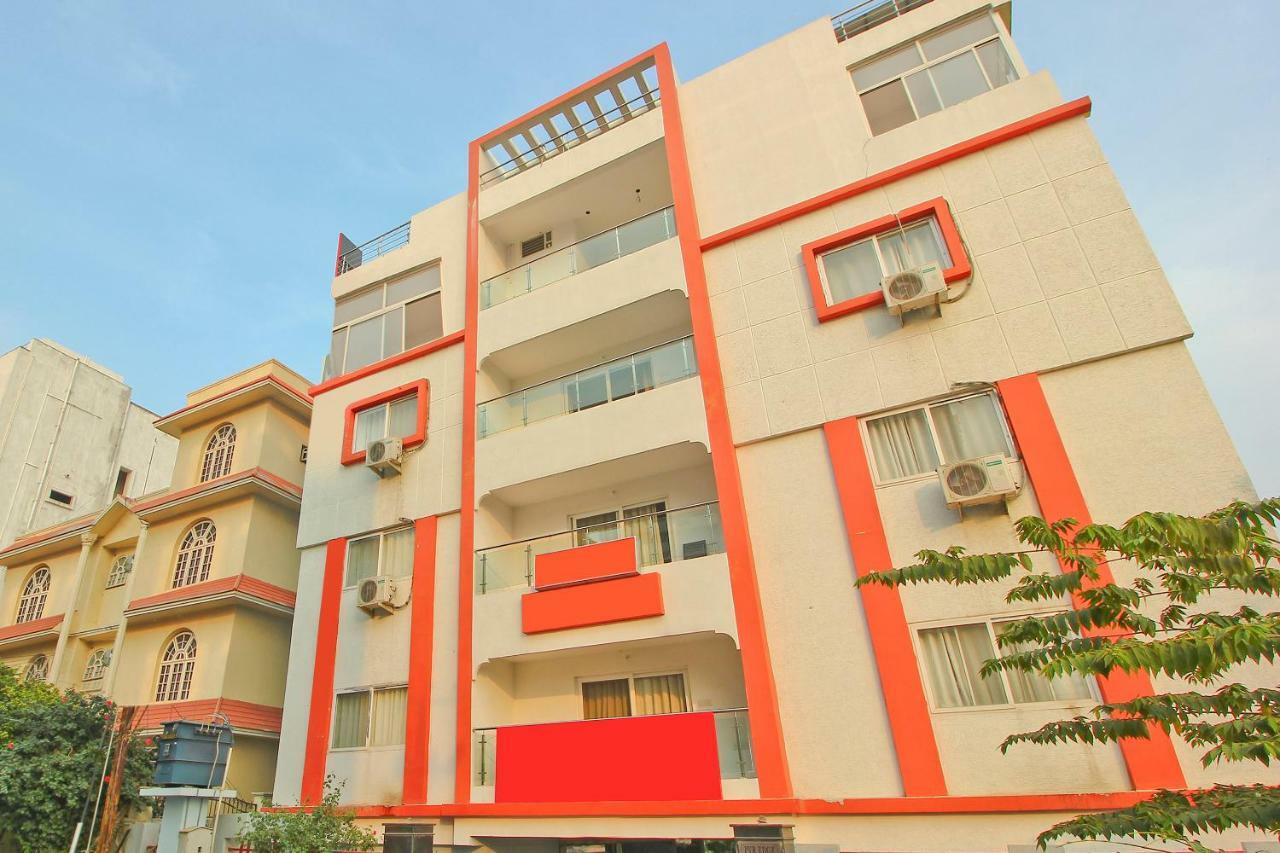 Hotel Oyo Flagship 463 Banjara Hills Hyderabad Esterno foto